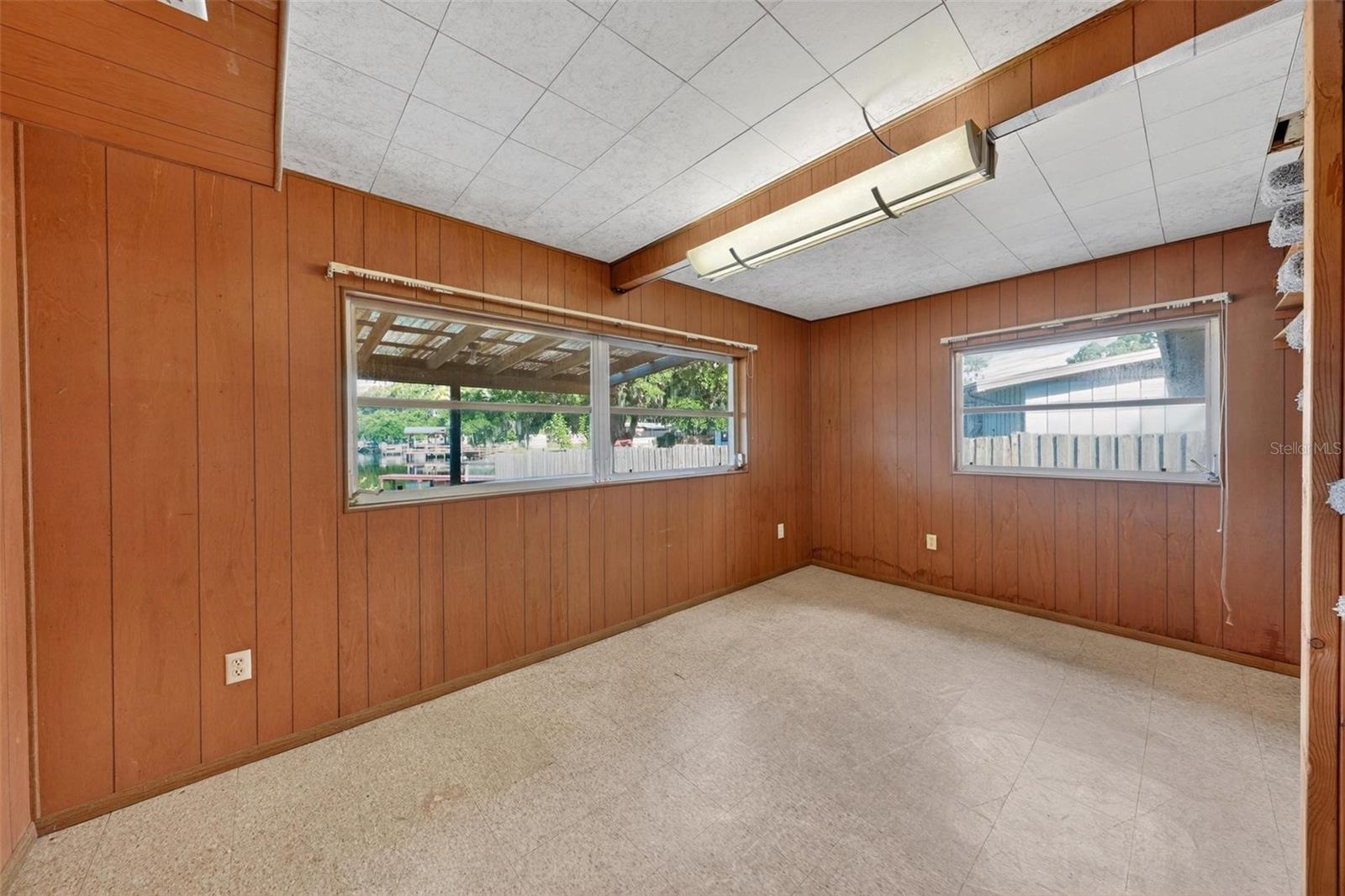 BREEZEE SHORES PT REP - Residential