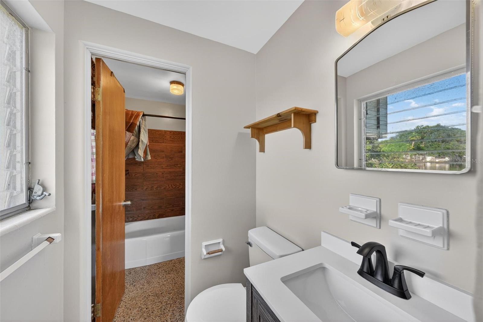 BREEZEE SHORES PT REP - Residential
