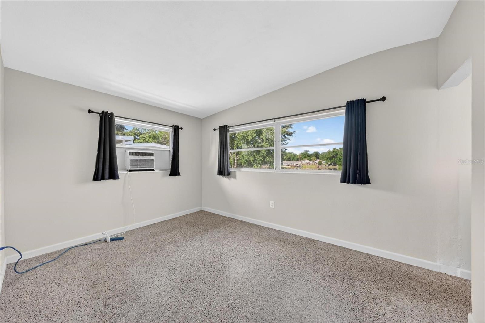 BREEZEE SHORES PT REP - Residential
