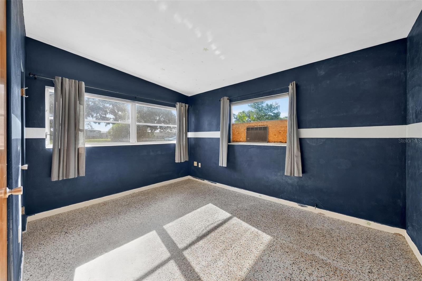 BREEZEE SHORES PT REP - Residential