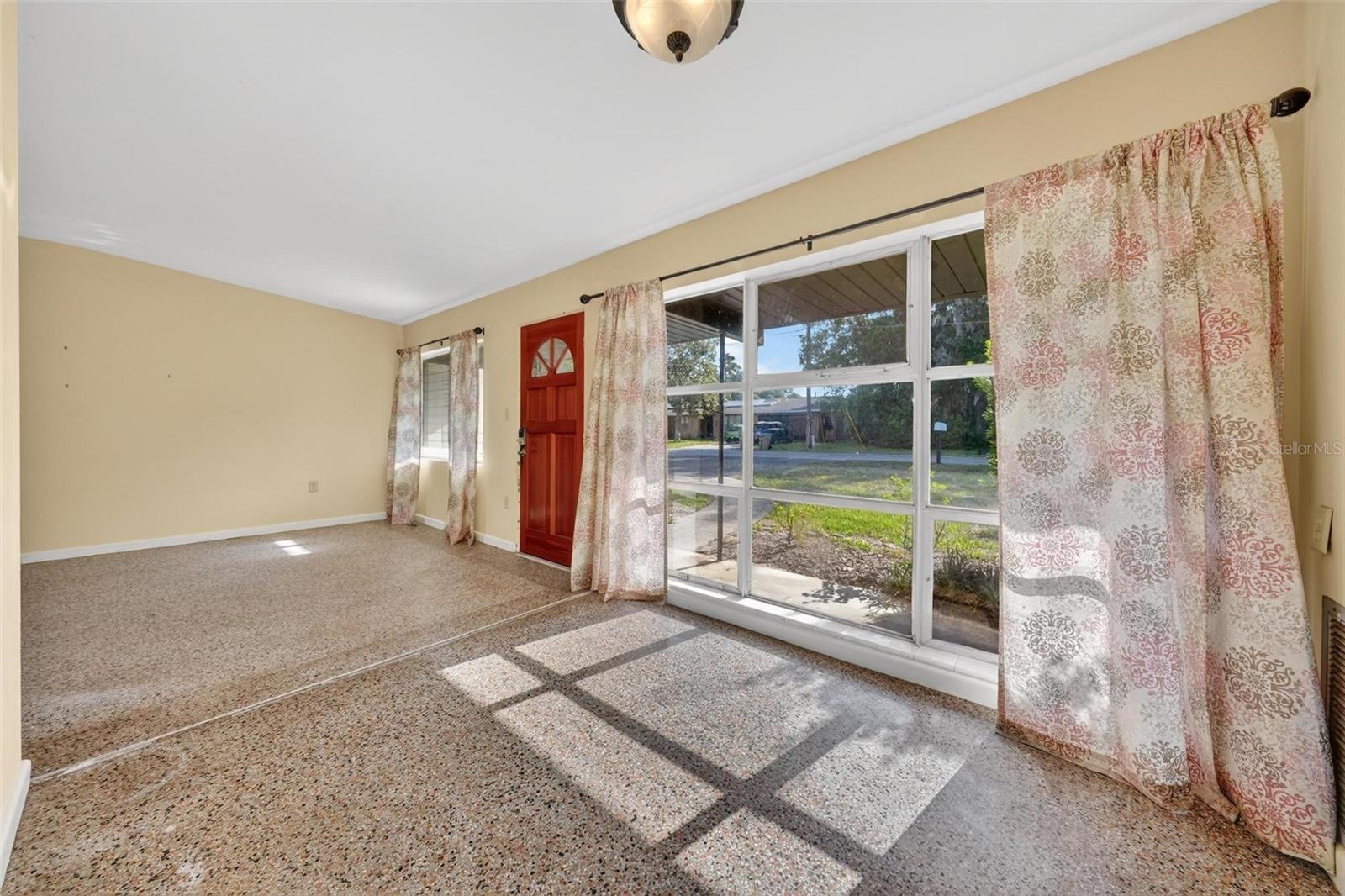 BREEZEE SHORES PT REP - Residential