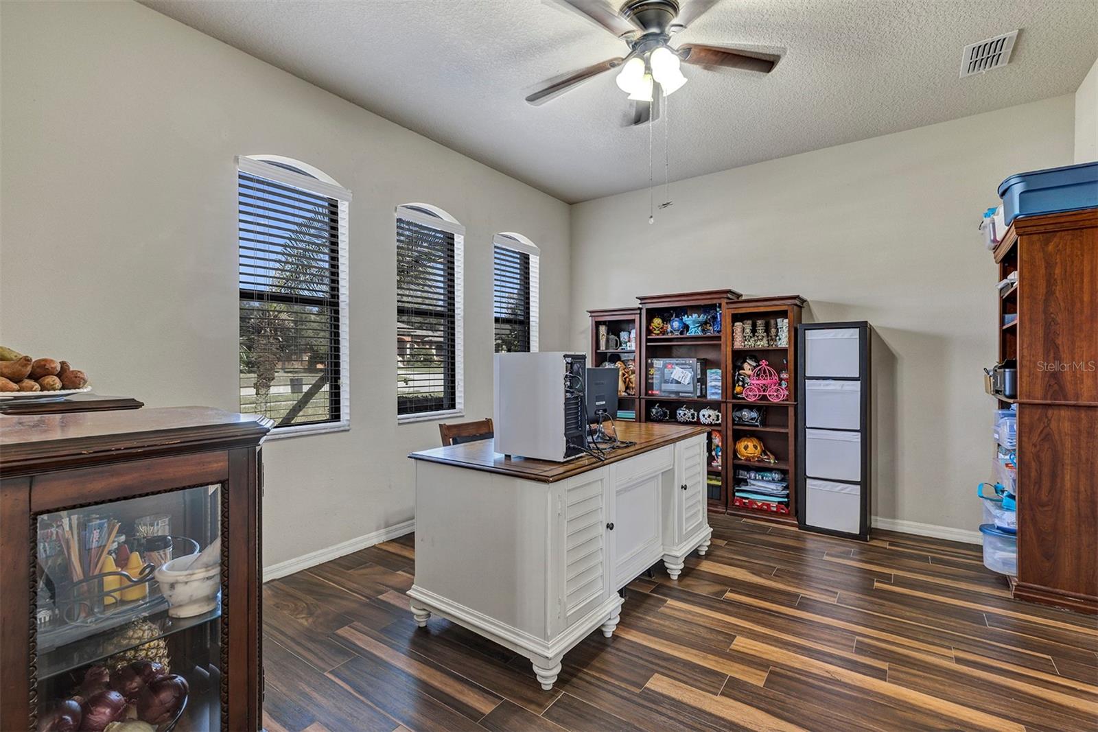 PILLARS RIDGE - Residential