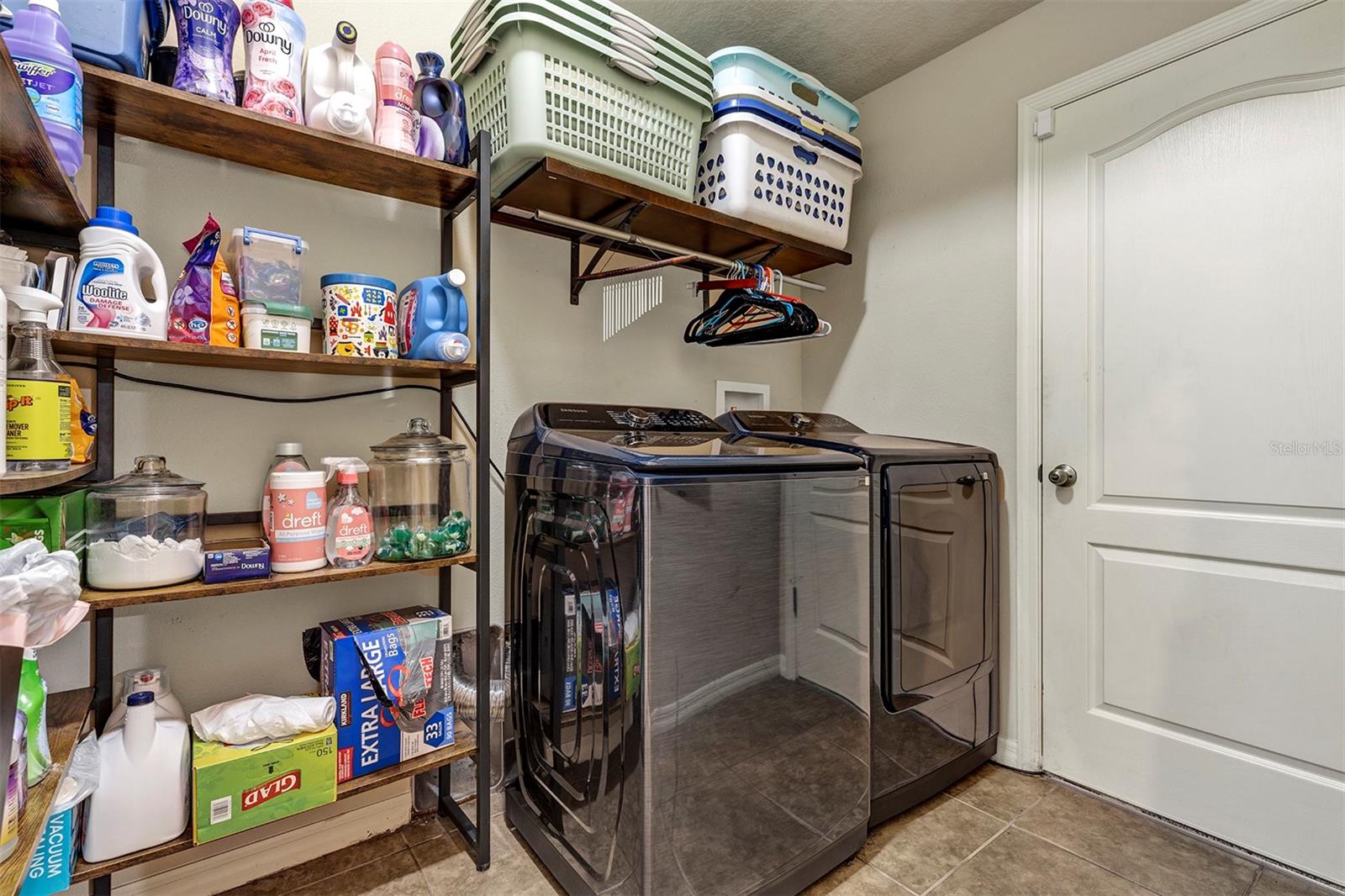 PILLARS RIDGE - Residential