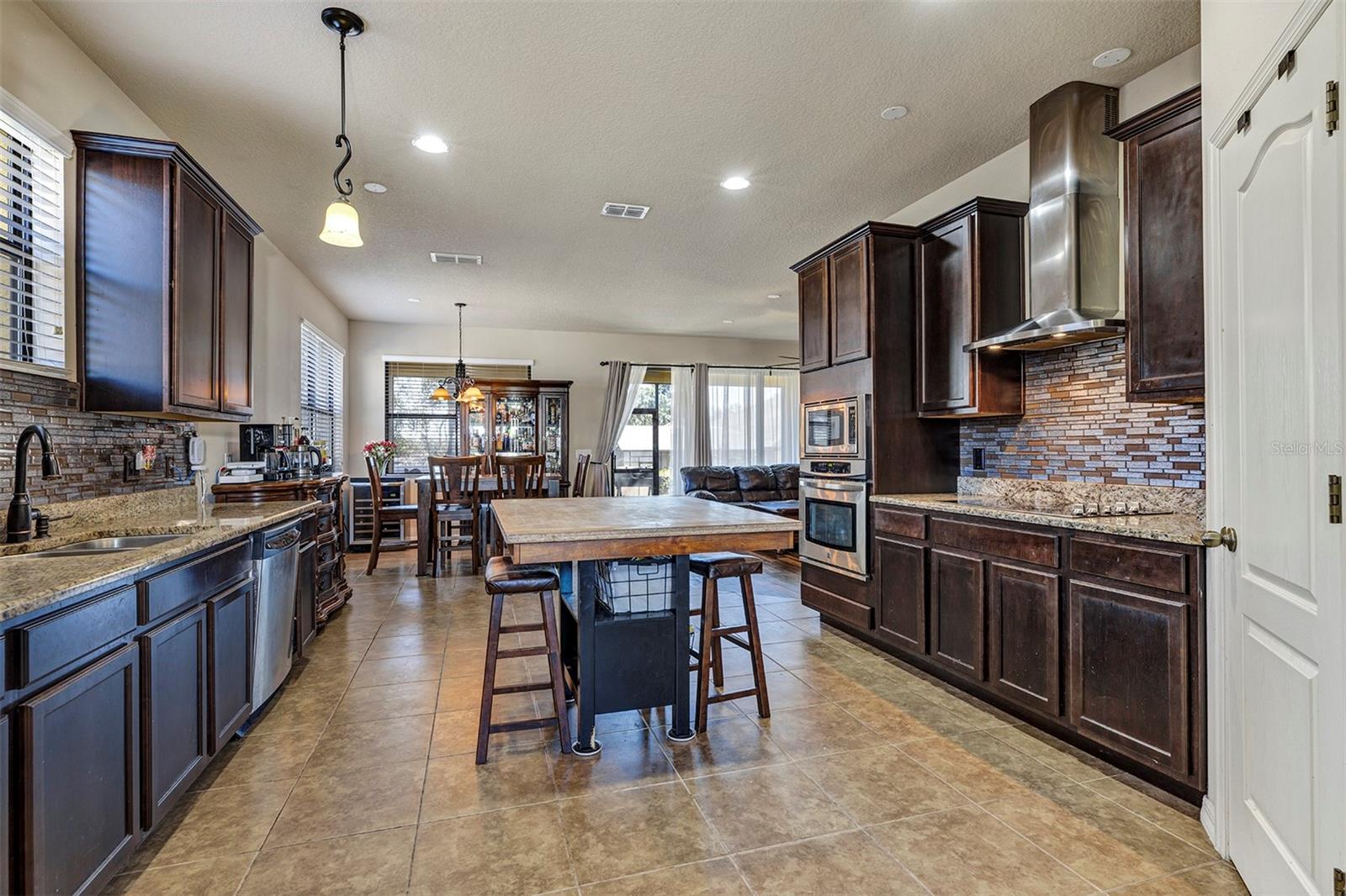 PILLARS RIDGE - Residential