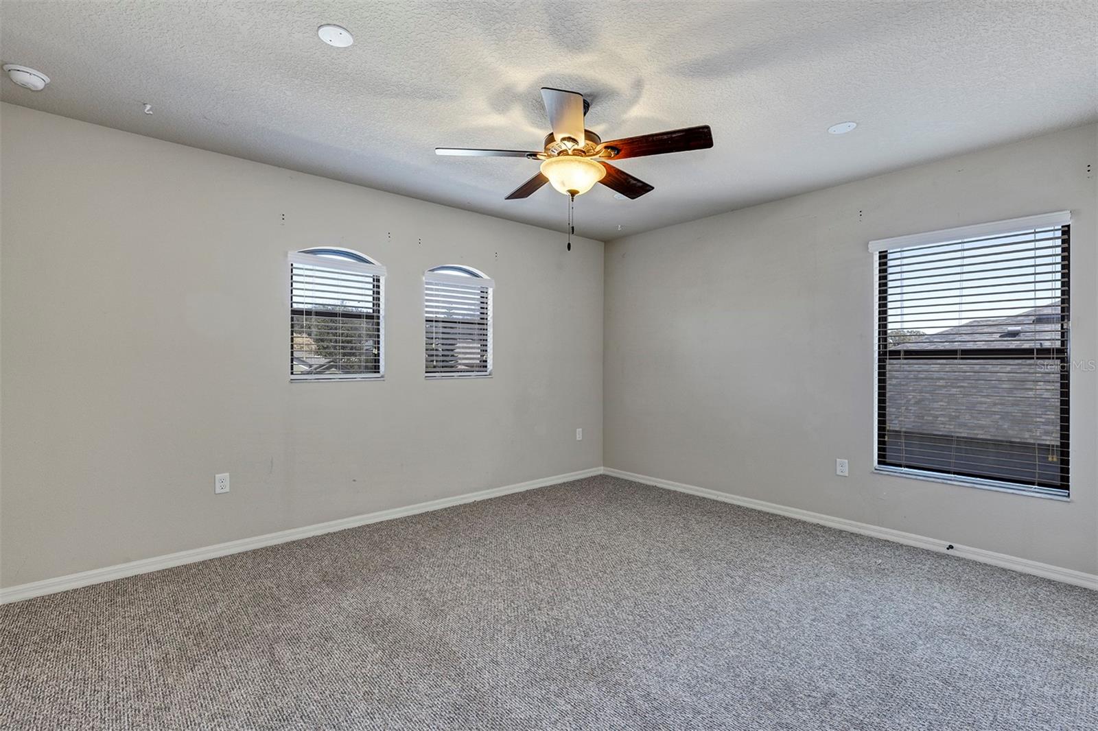 PILLARS RIDGE - Residential