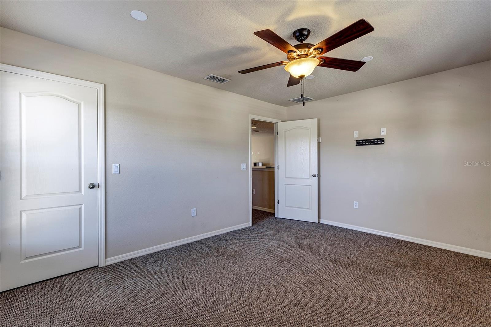 PILLARS RIDGE - Residential