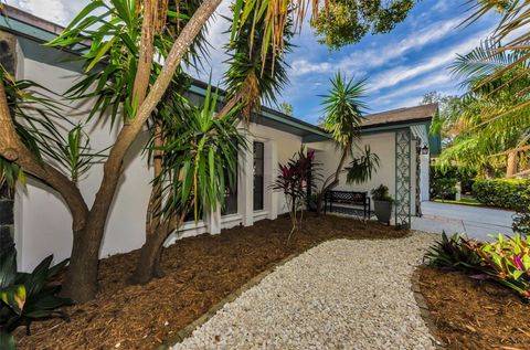 A home in PALM HARBOR