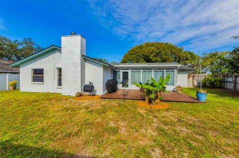 A home in PALM HARBOR