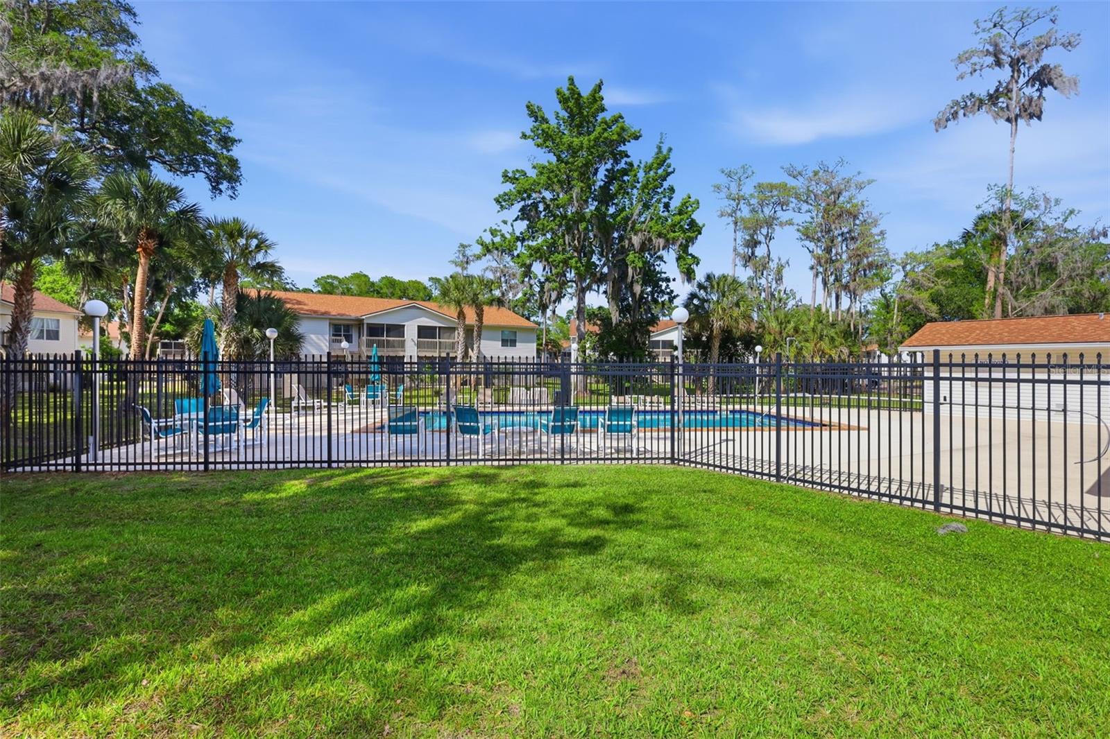 CONDOMINIUM AT GEORGETOWN LAKE B - Residential