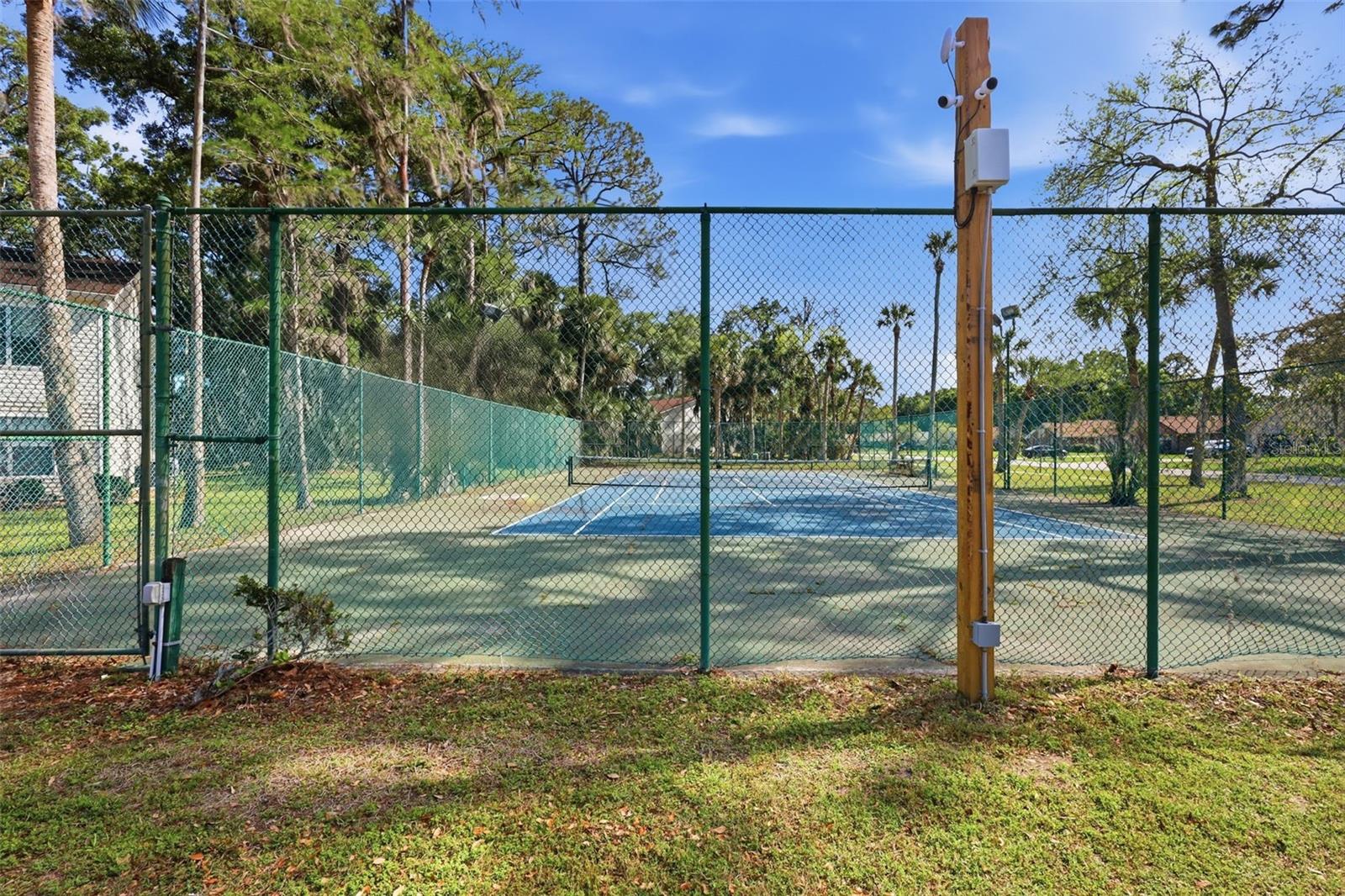 CONDOMINIUM AT GEORGETOWN LAKE B - Residential