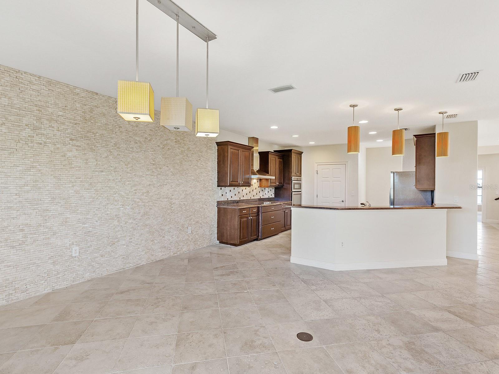 CORTEZ SUB - Residential Lease