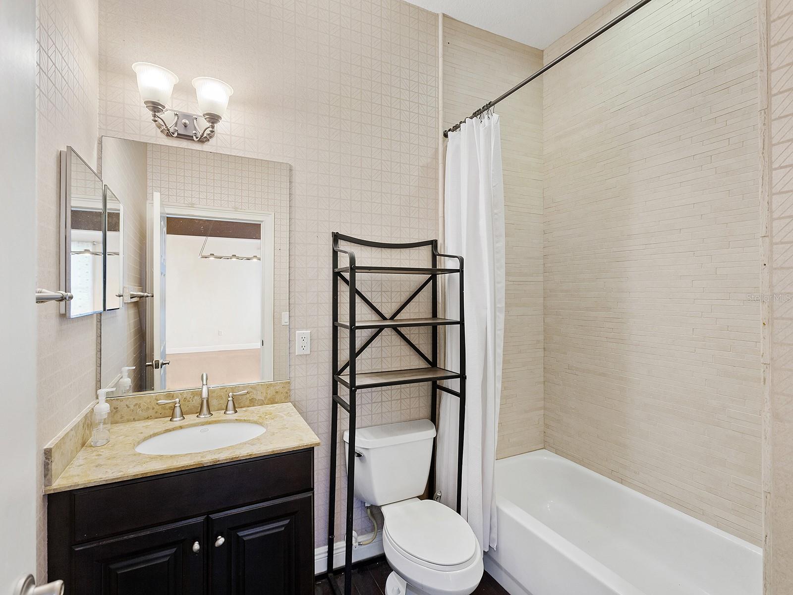 CORTEZ SUB - Residential Lease