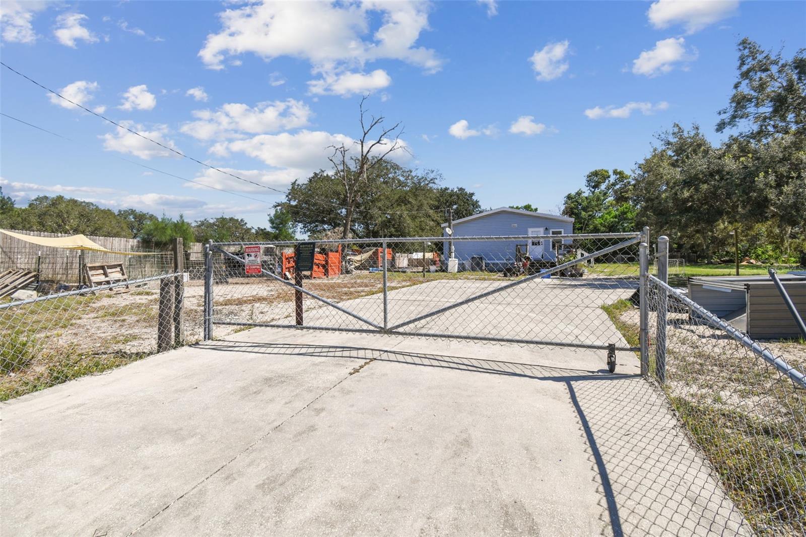 COLONY VILLAGE - Residential