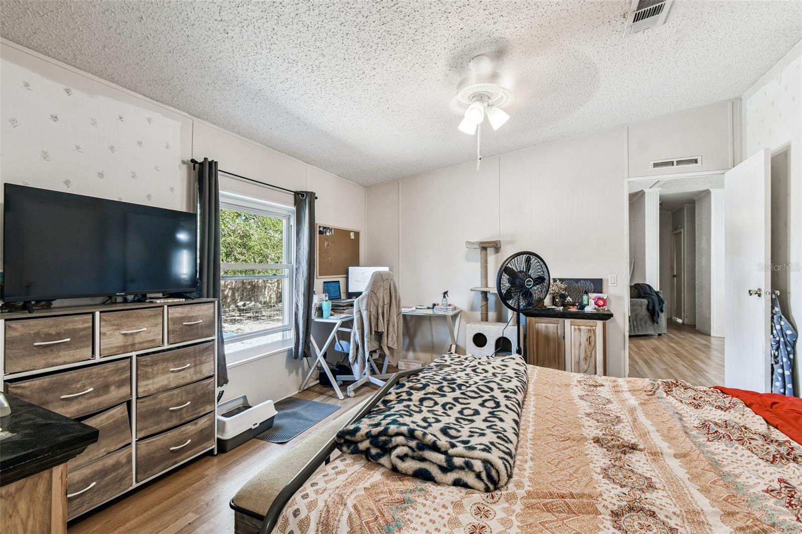 COLONY VILLAGE - Residential