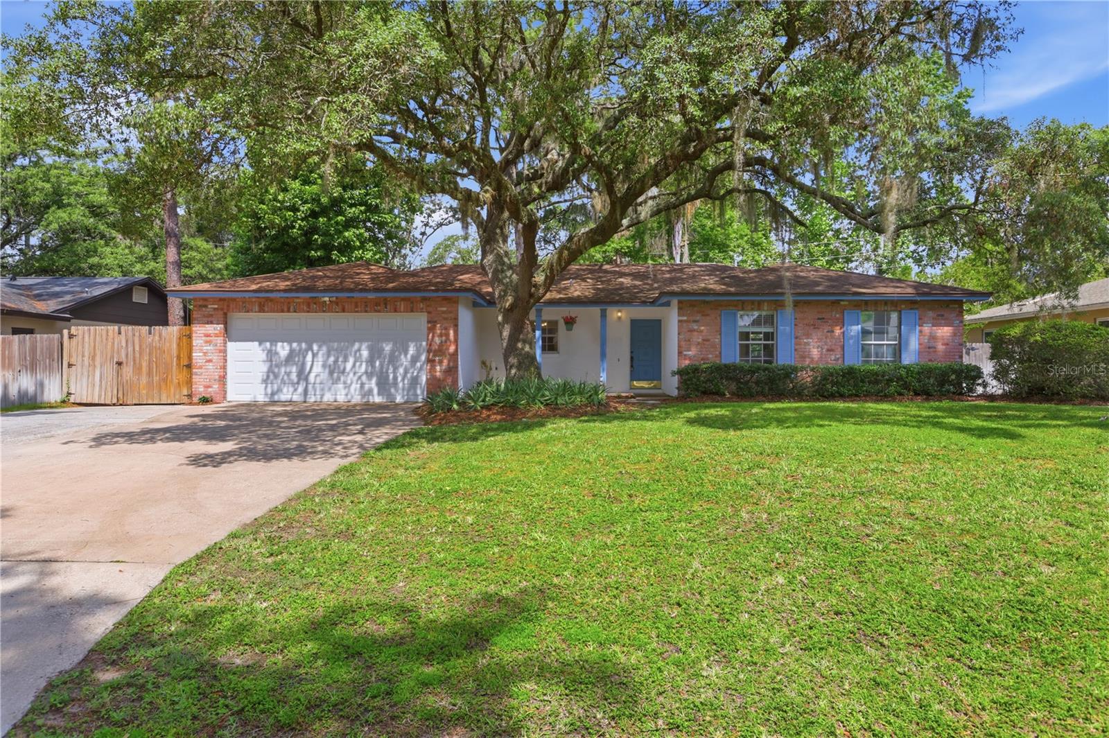 102 HATFIELD COURT