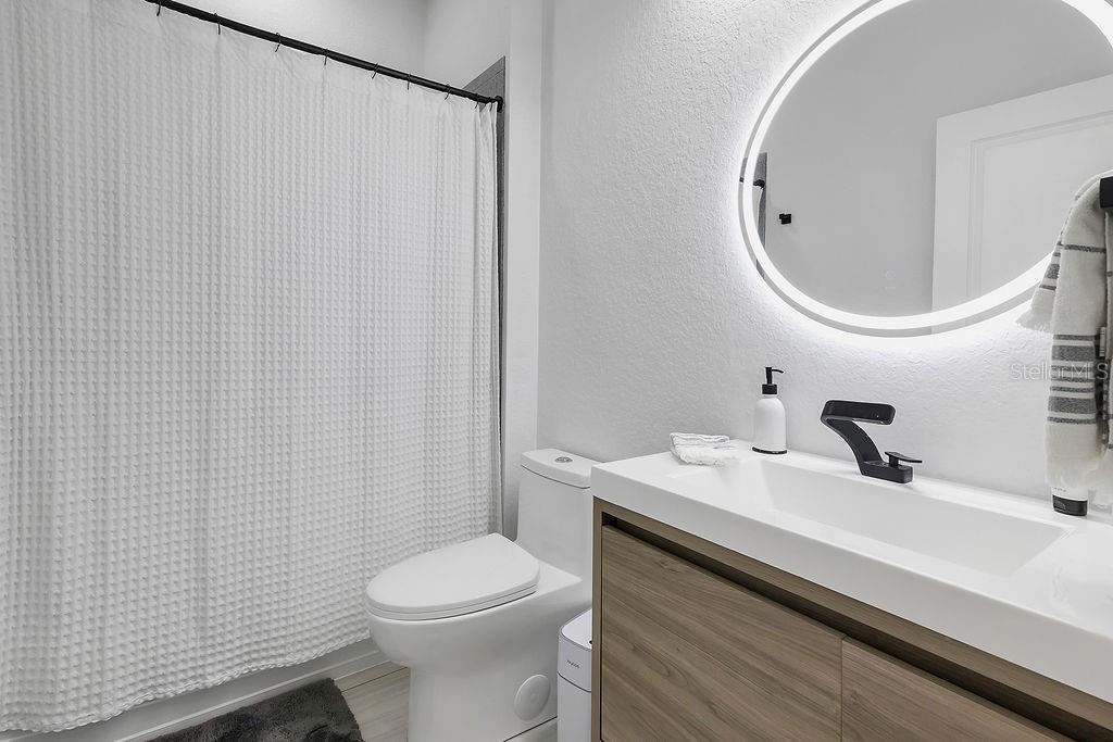 LAKE SAWYER SOUTH PH 04 - Residential