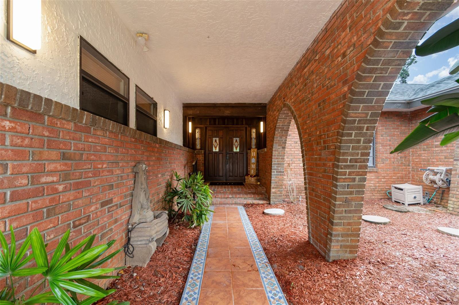 DEVELOPMENT MANE FRISCH'S - Residential