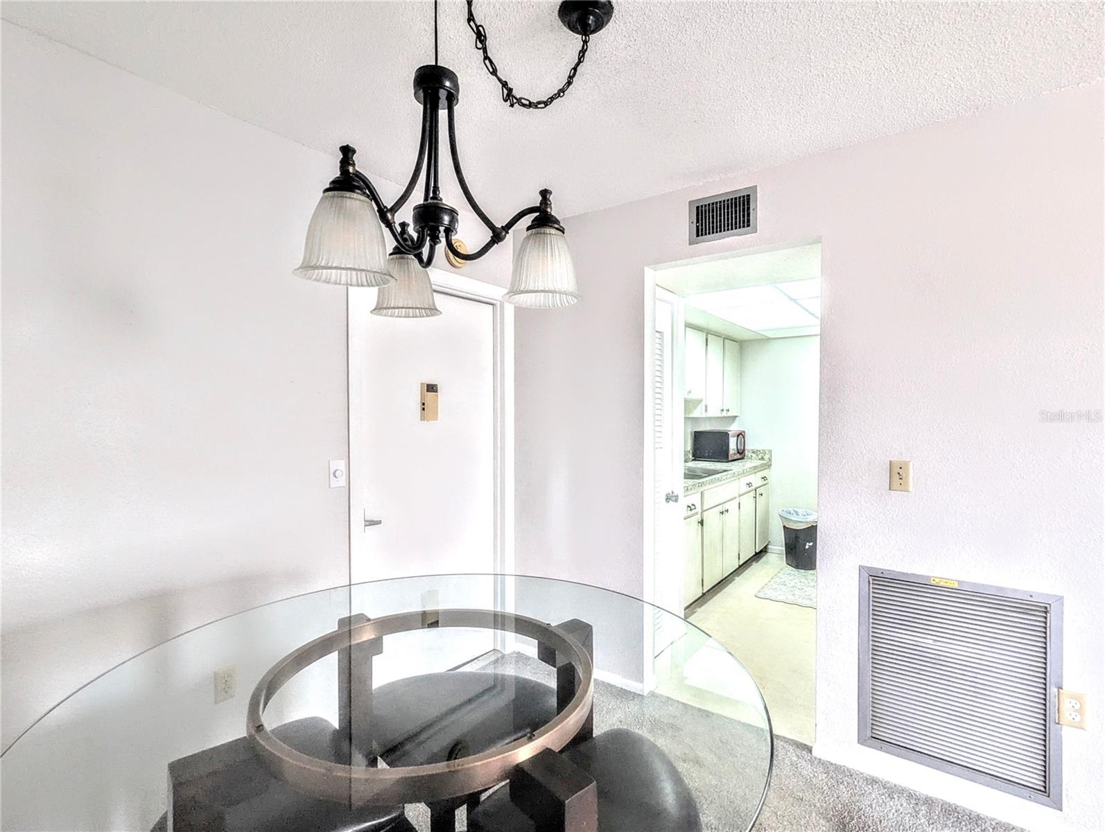 BAYSHORE GARDENS SEC 5 - Residential Lease