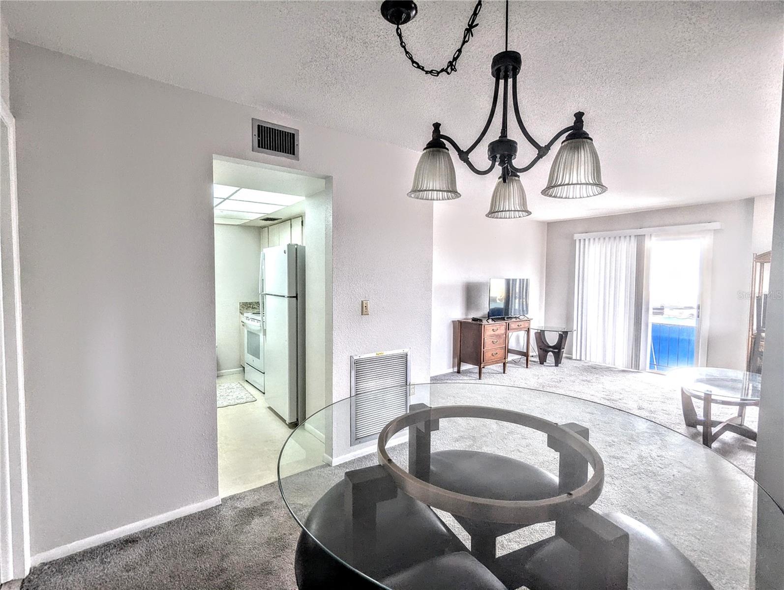 BAYSHORE GARDENS SEC 5 - Residential Lease