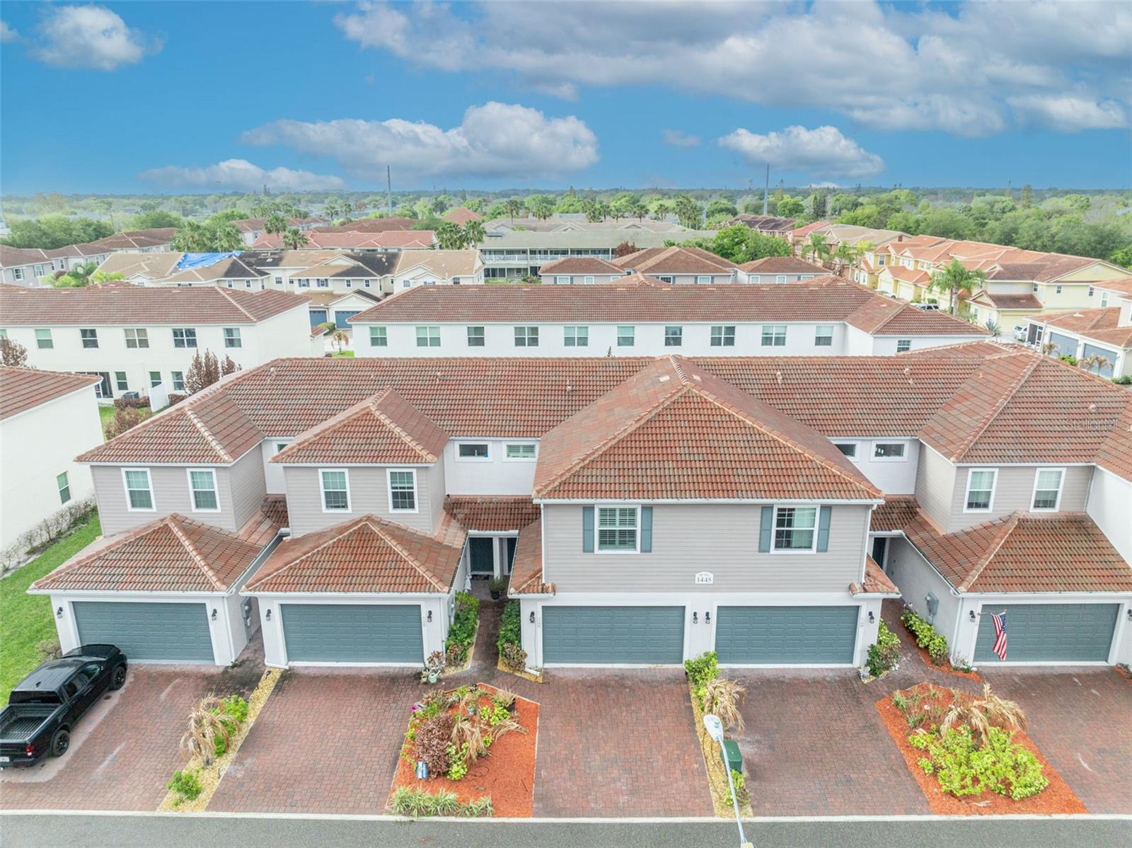 RIVERWALK OF MELBOURNE - Residential