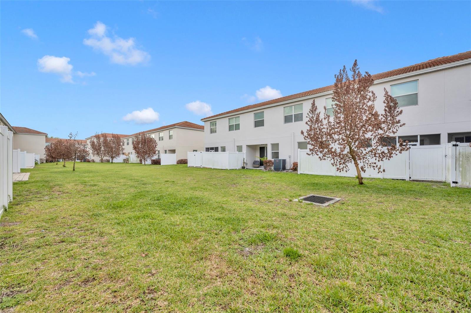 RIVERWALK OF MELBOURNE - Residential