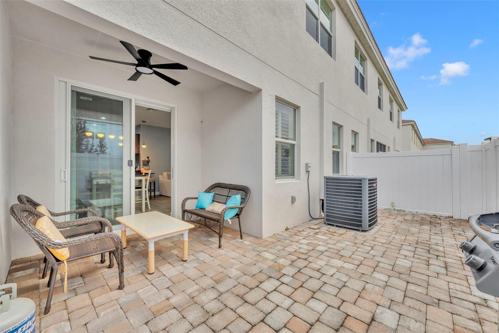 RIVERWALK OF MELBOURNE - Residential