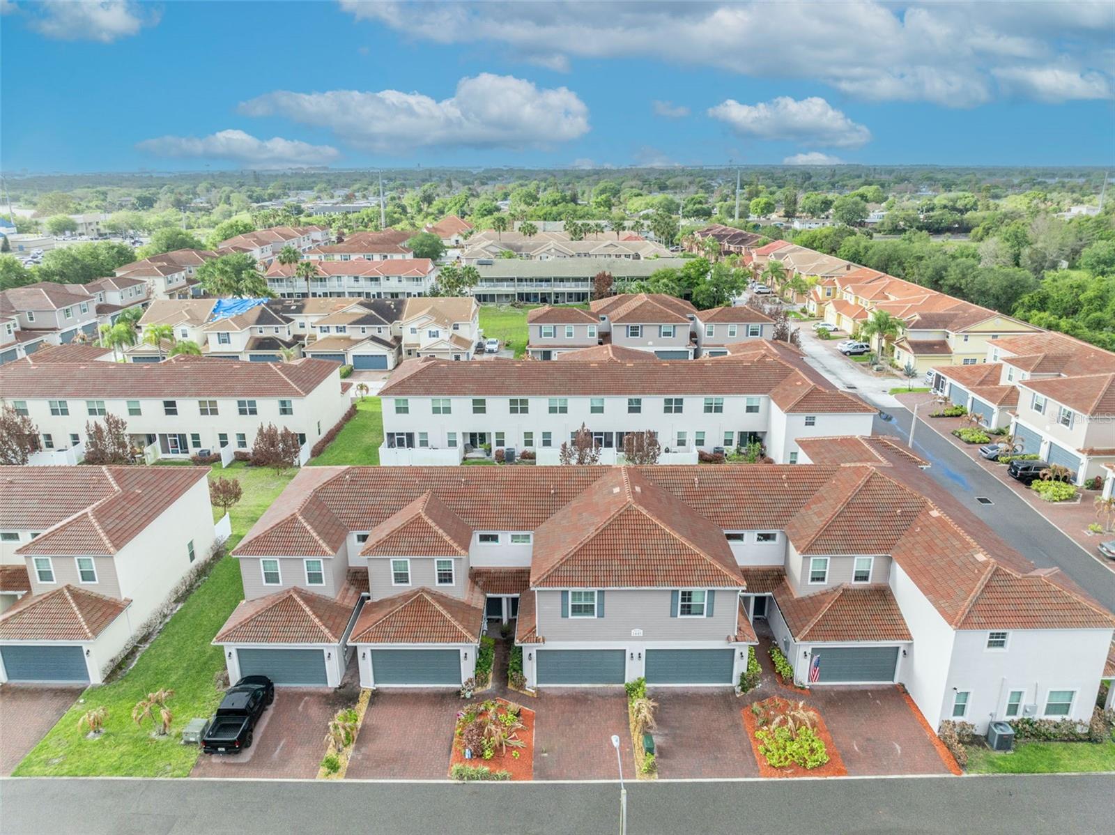 RIVERWALK OF MELBOURNE - Residential
