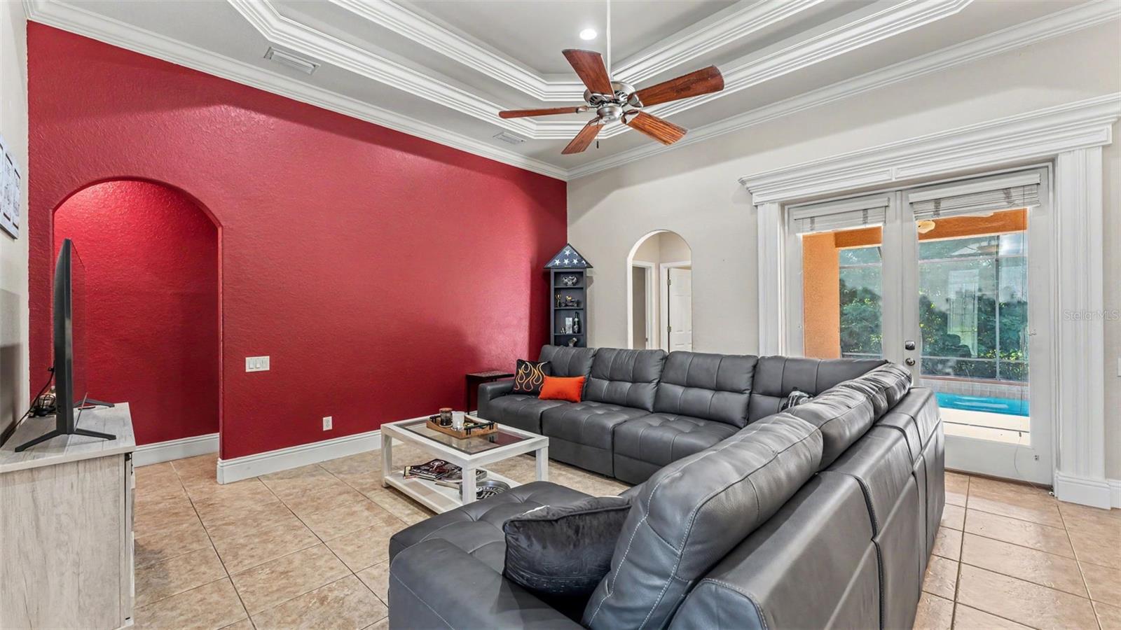2873 KINSLEY DRIVE