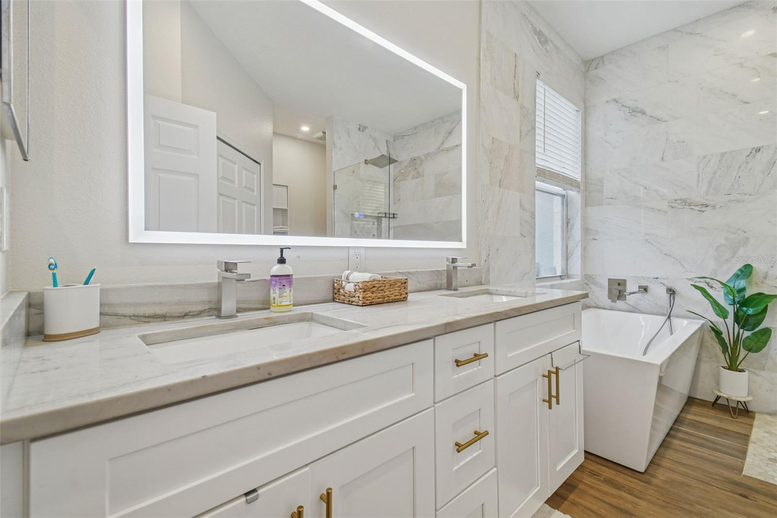 WESTWOOD LAKES PH 01 - Residential