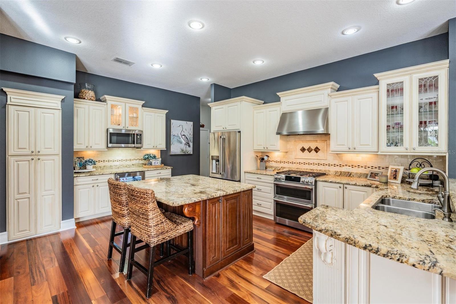 WESTCHASE SECTION 303 - Residential