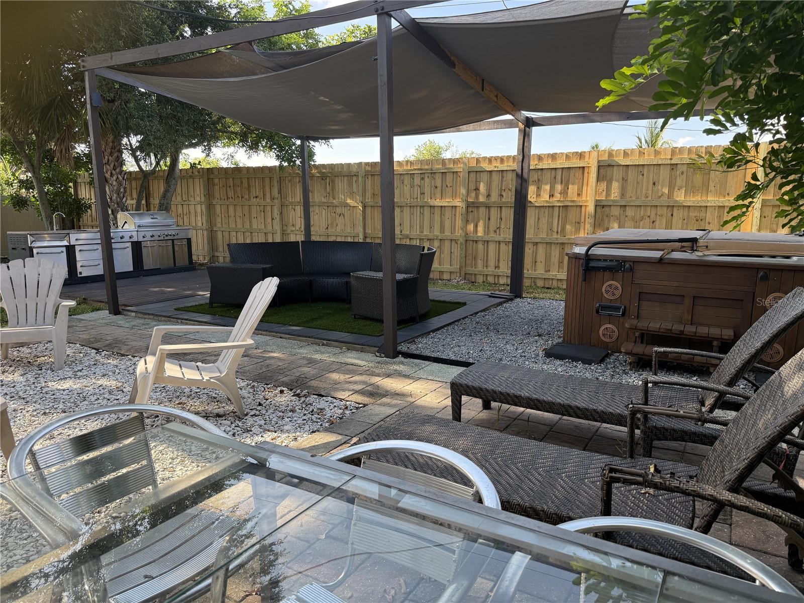 907 FRUITLAND AVENUE, BRADENTON, FL, 34207 4 907 FRUITLAND AVENUE
