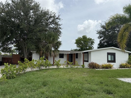 907 FRUITLAND AVE, BRADENTON, FL 34207 - Image b5daffd0cedc9d72f5cae28ef7961bac/3012358206