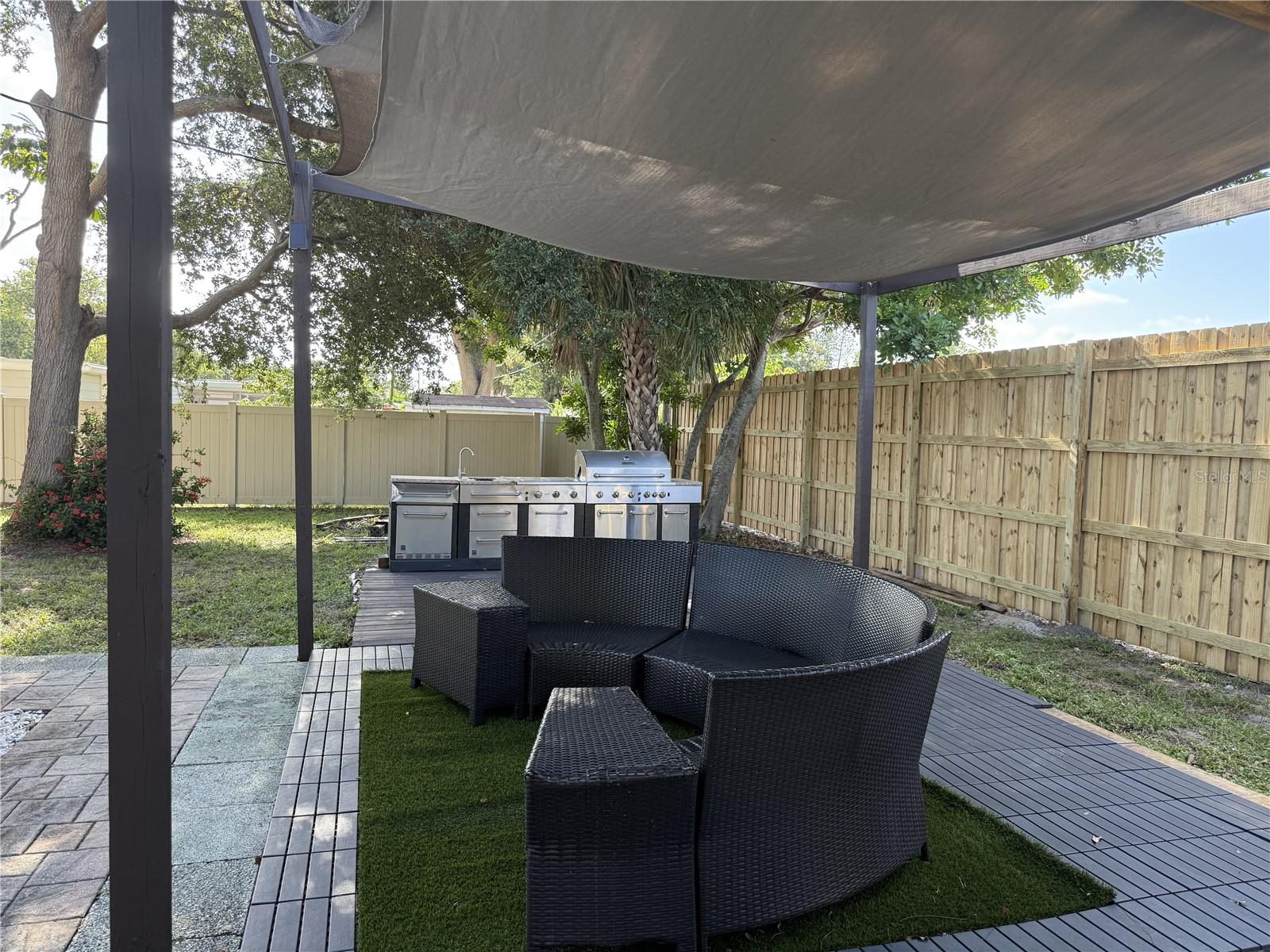 907 FRUITLAND AVENUE, BRADENTON, FL, 34207 3 907 FRUITLAND AVENUE