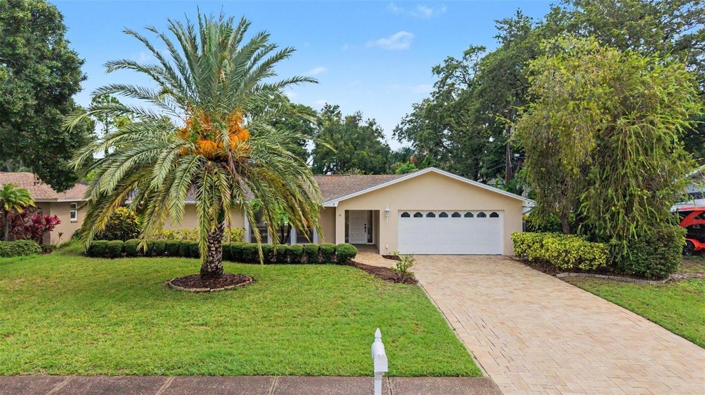 Photo of 14317 110th Terrace, Largo, FL 33774 (MLS # TB8532057)
