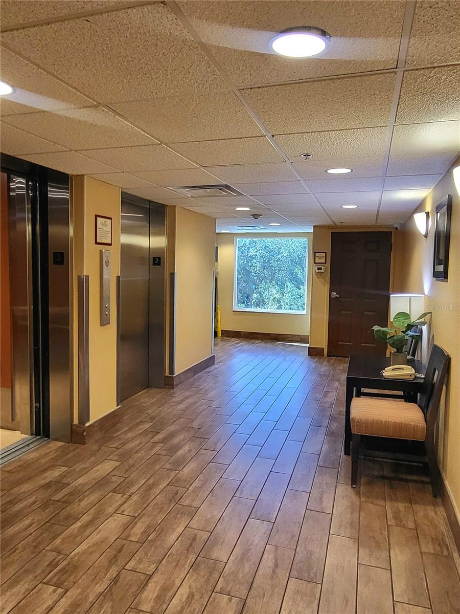 MERIDIAN PALMS COMM CONDO - Residential