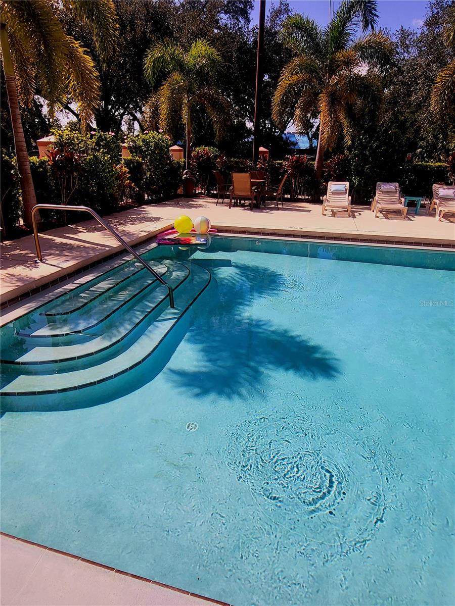 MERIDIAN PALMS COMM CONDO - Residential