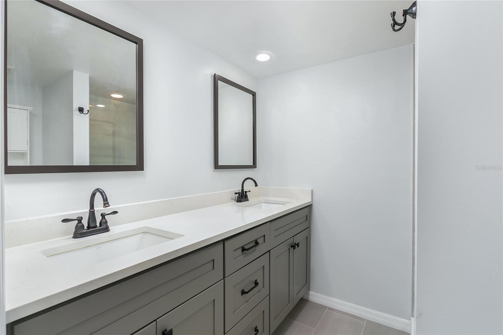 MIDDLEBROOK PINES PH 04 - Residential
