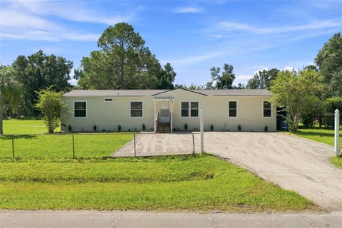 Photo of 8038 S Meadowview Cir, Tampa, FL 33625 (MLS # TB8547160)