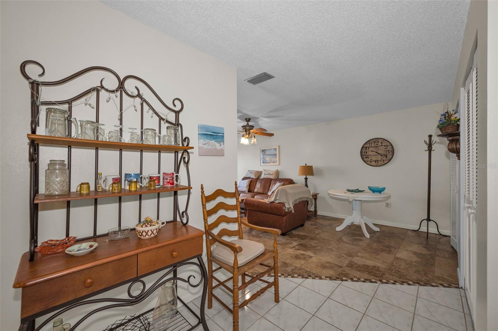 MEDITERRANEAN MANORS - Residential