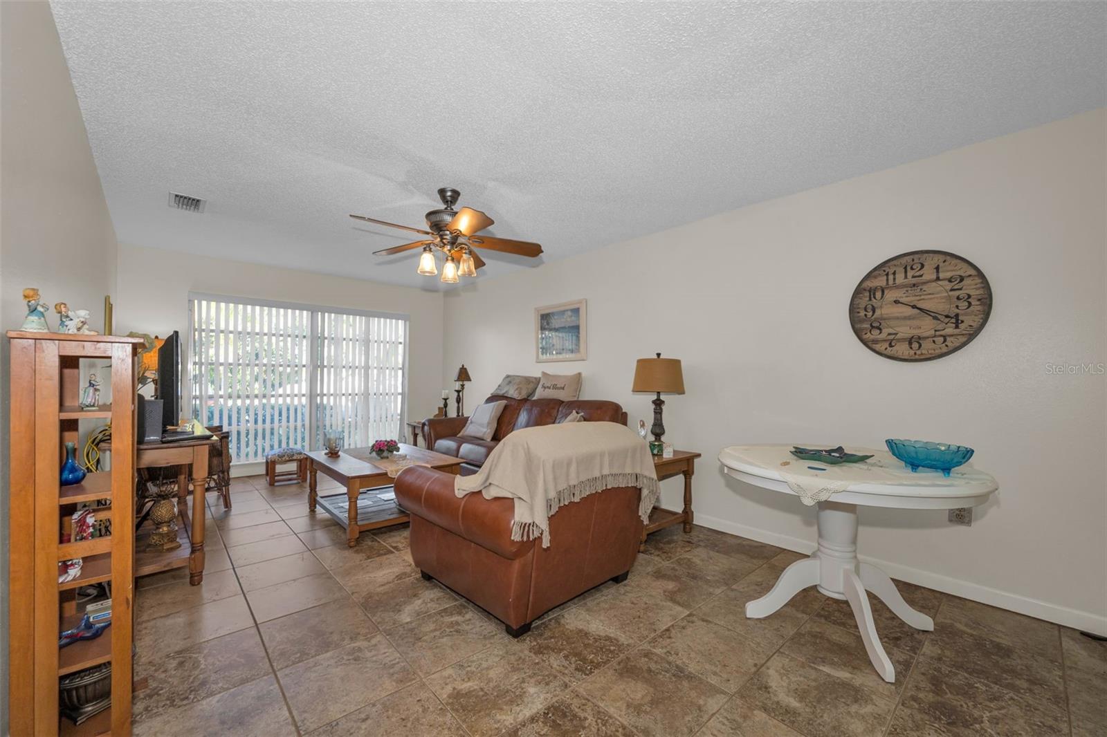 MEDITERRANEAN MANORS - Residential