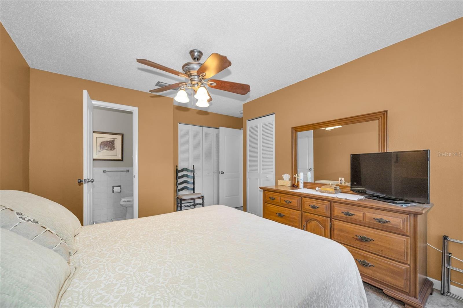 MEDITERRANEAN MANORS - Residential