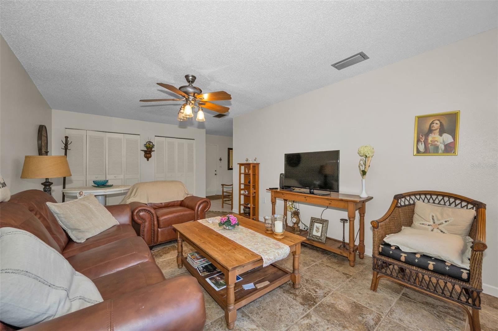 MEDITERRANEAN MANORS - Residential