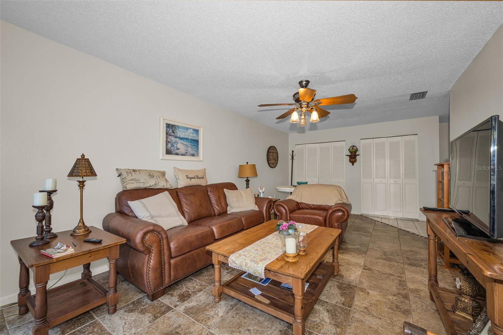 MEDITERRANEAN MANORS - Residential