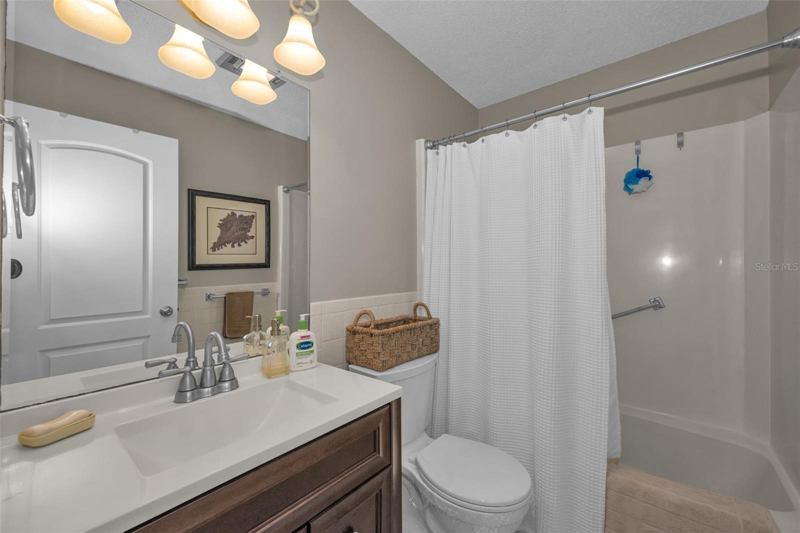 MEDITERRANEAN MANORS - Residential