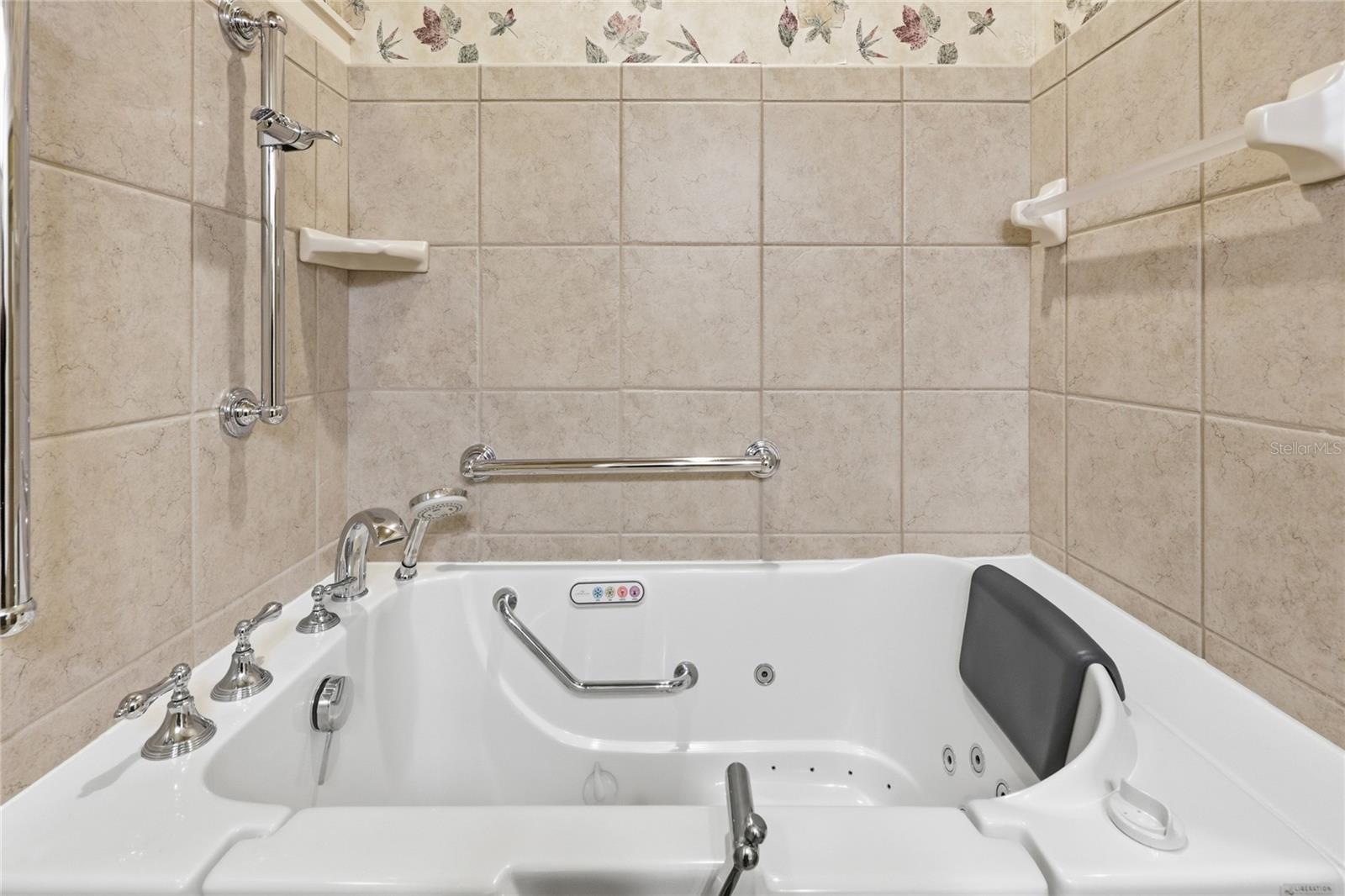HAILE PLANTATION UNIT 34 PH 4 - Residential