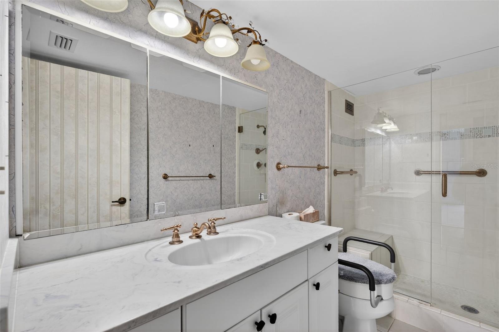 ONE WATERGATE - Residential