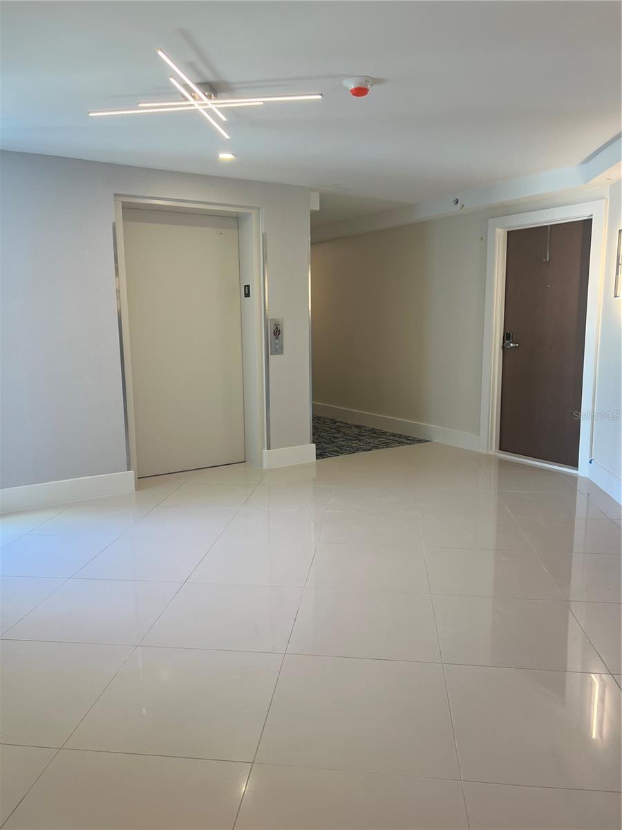 ONE WATERGATE - Residential