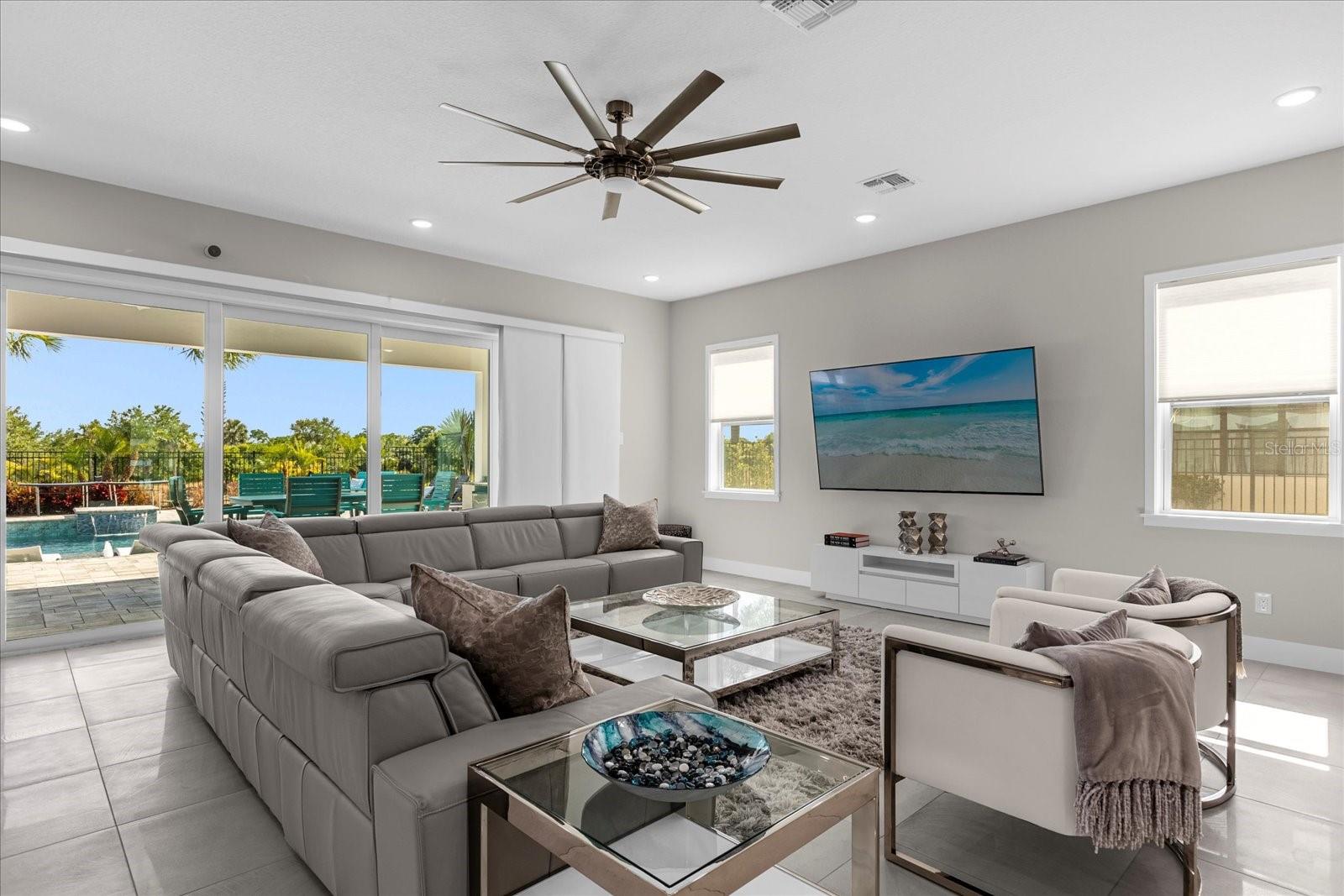 REUNION WEST 17TH & 18TH FAIRW - Residential