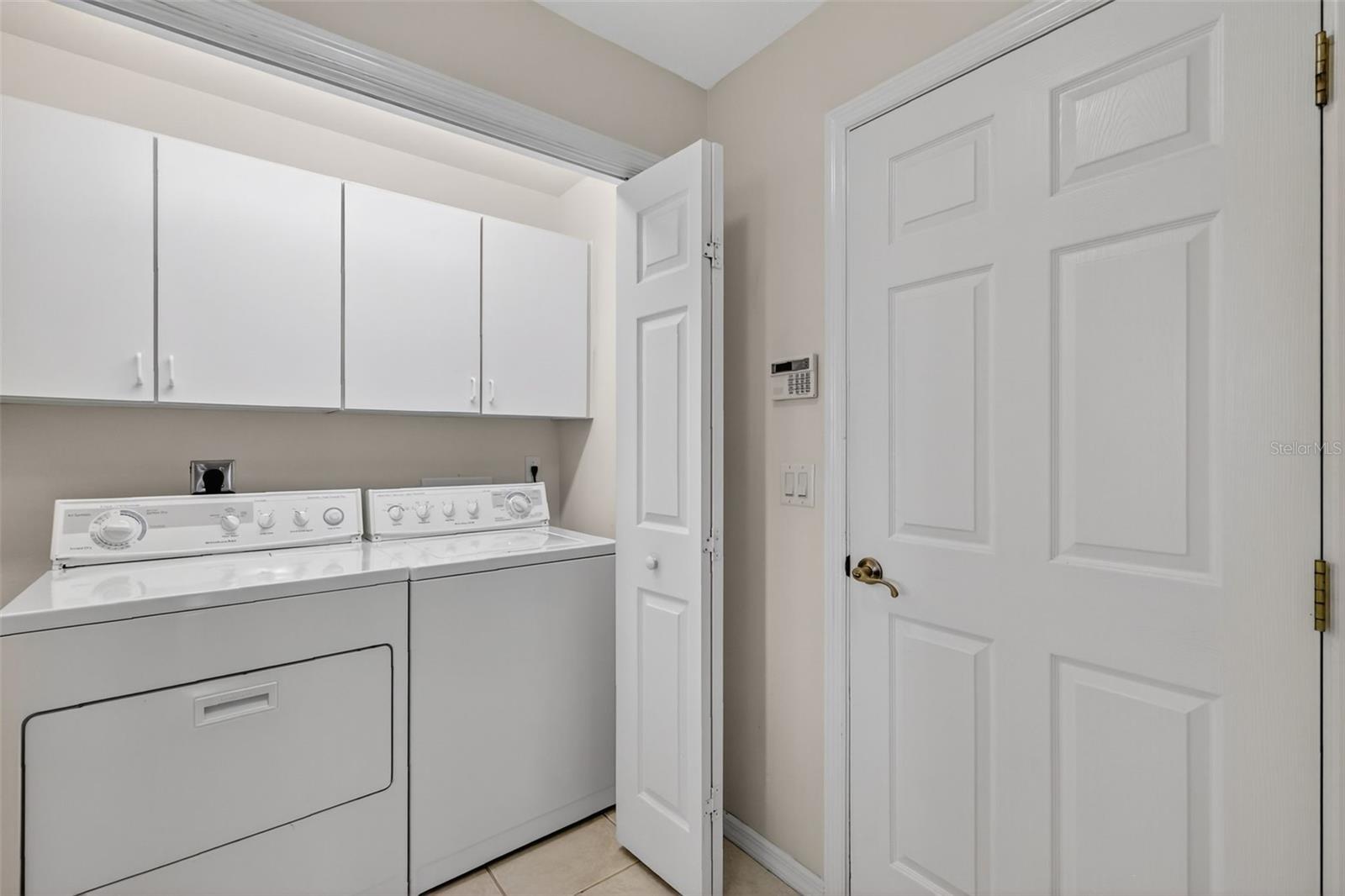 HARBOR HILLS - Residential