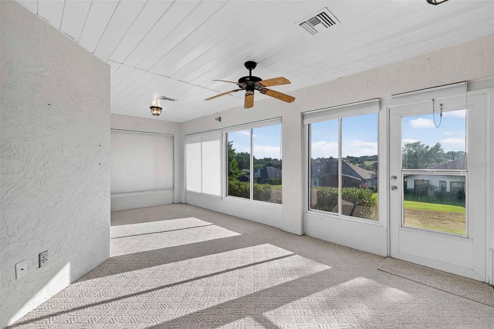 HARBOR HILLS - Residential